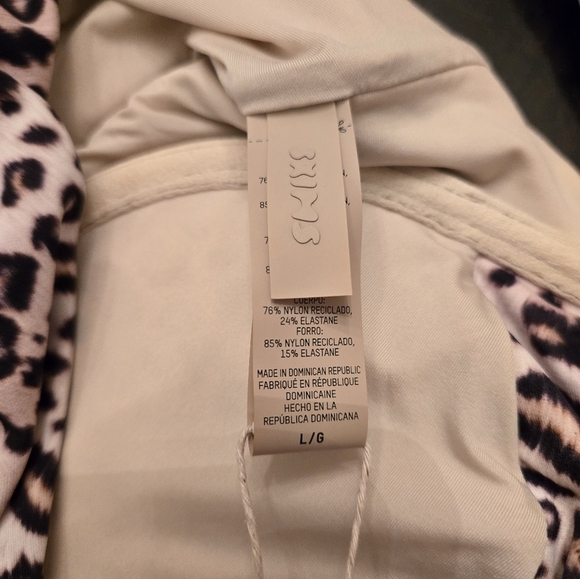 NWT SKIMS Champagne Leopard Print One-Piece - Picture 6 of 6